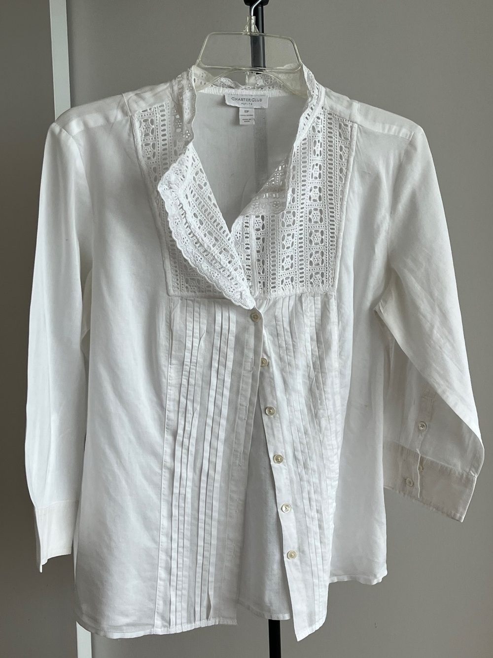Charter Club Eyelet Blouse Shirt White 100% Cotton Eyelet Crochet Button Front